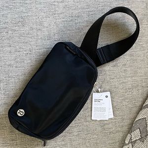 Lululemon Belt bag